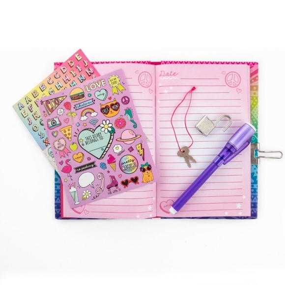 *Sold* NEW Horizon Group Light-Up Diary - Picture 3 of 5